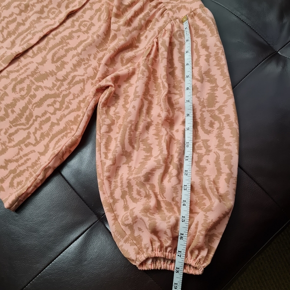 Elizabeth and James Anthropologie Blouse Peachy Pink Tan Leopard Puffy Sleeve XS - Picture 14 of 14